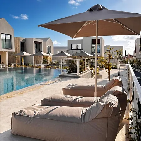 Avalon Gardens Pink&blue With Swimming Pools Sauna Restaurant Gym Villa