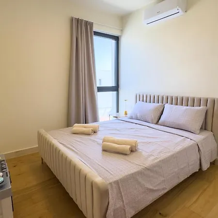 Avalon Gardens Pink&blue With Swimming Pools Sauna Restaurant Gym Villa